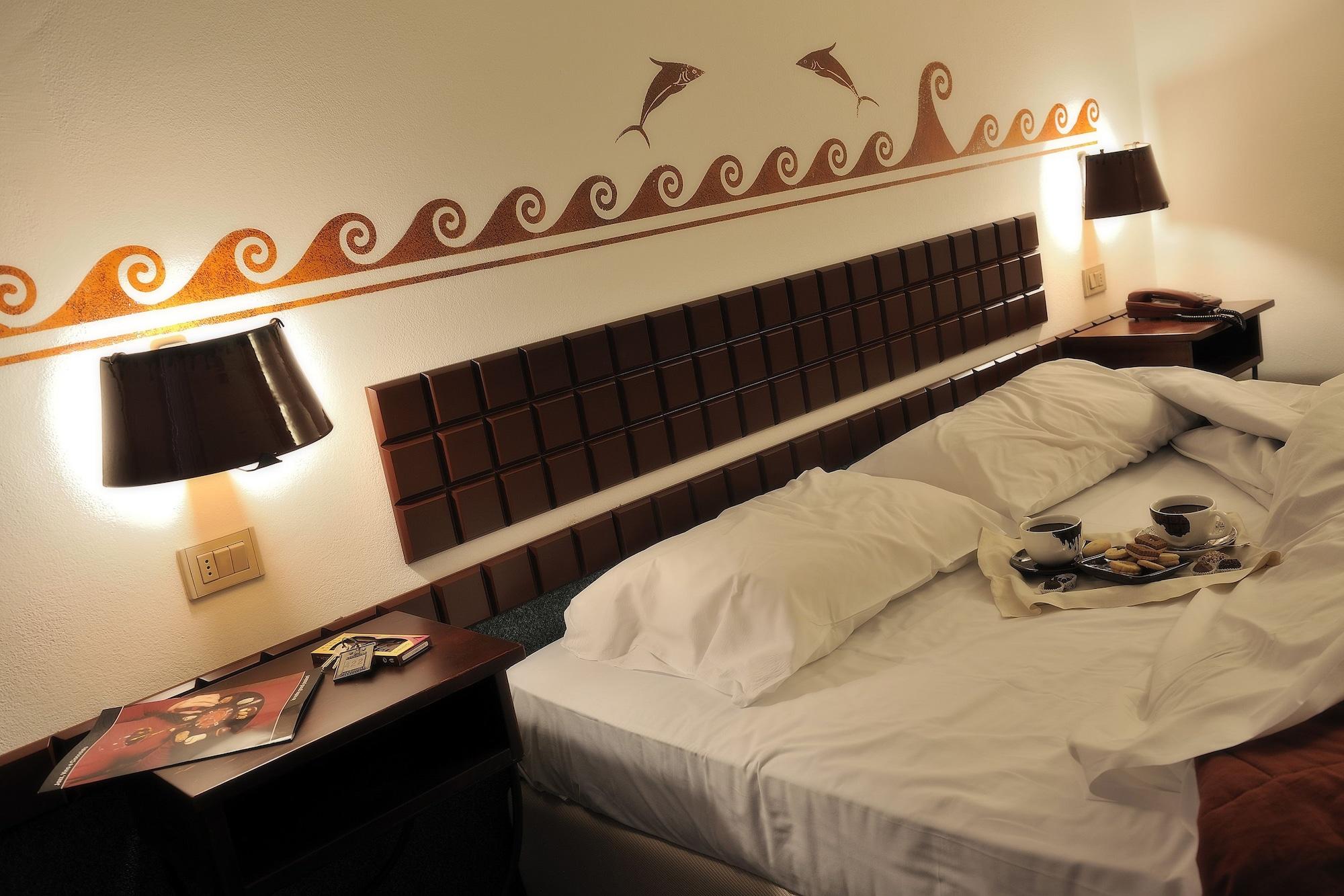 เอตรูสกัน โชโกโฮเทล Hotel เปรูจา ภายนอก รูปภาพ
