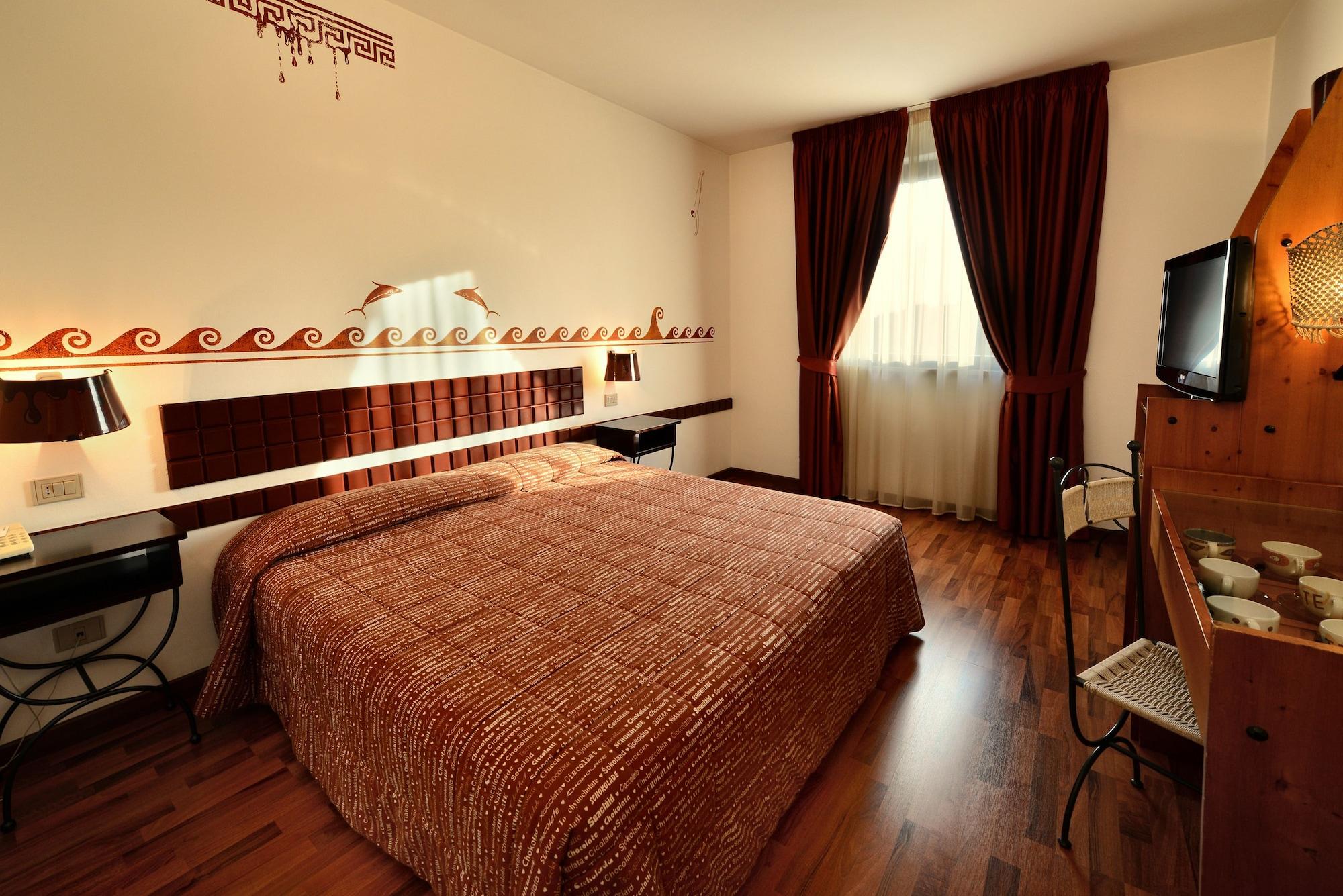 เอตรูสกัน โชโกโฮเทล Hotel เปรูจา ภายนอก รูปภาพ