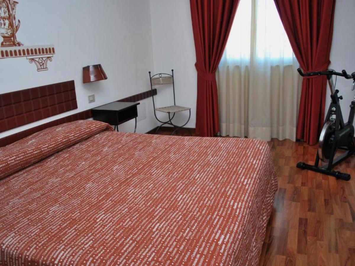 เอตรูสกัน โชโกโฮเทล Hotel เปรูจา ภายนอก รูปภาพ