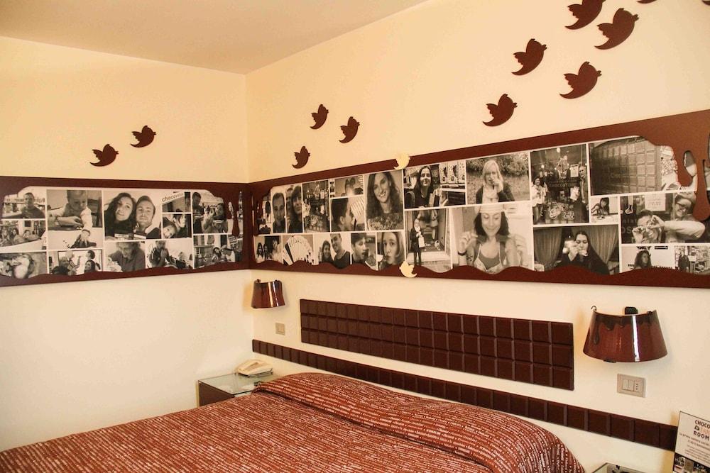เอตรูสกัน โชโกโฮเทล Hotel เปรูจา ภายนอก รูปภาพ